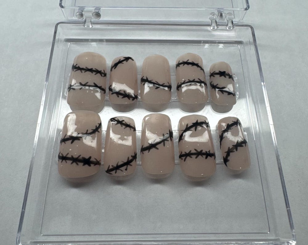 Barbed Wire Press On Nails